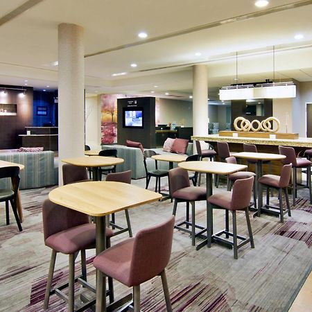 Courtyard By Marriott Кларксвил Екстериор снимка