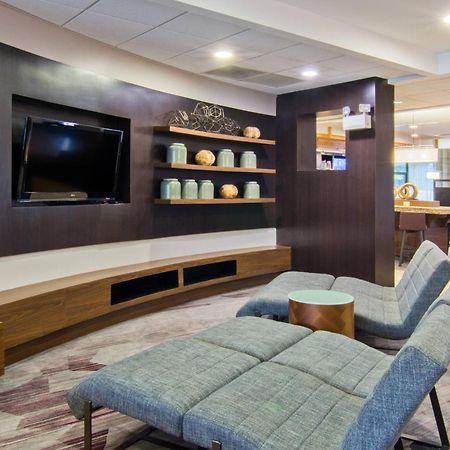 Courtyard By Marriott Кларксвил Екстериор снимка