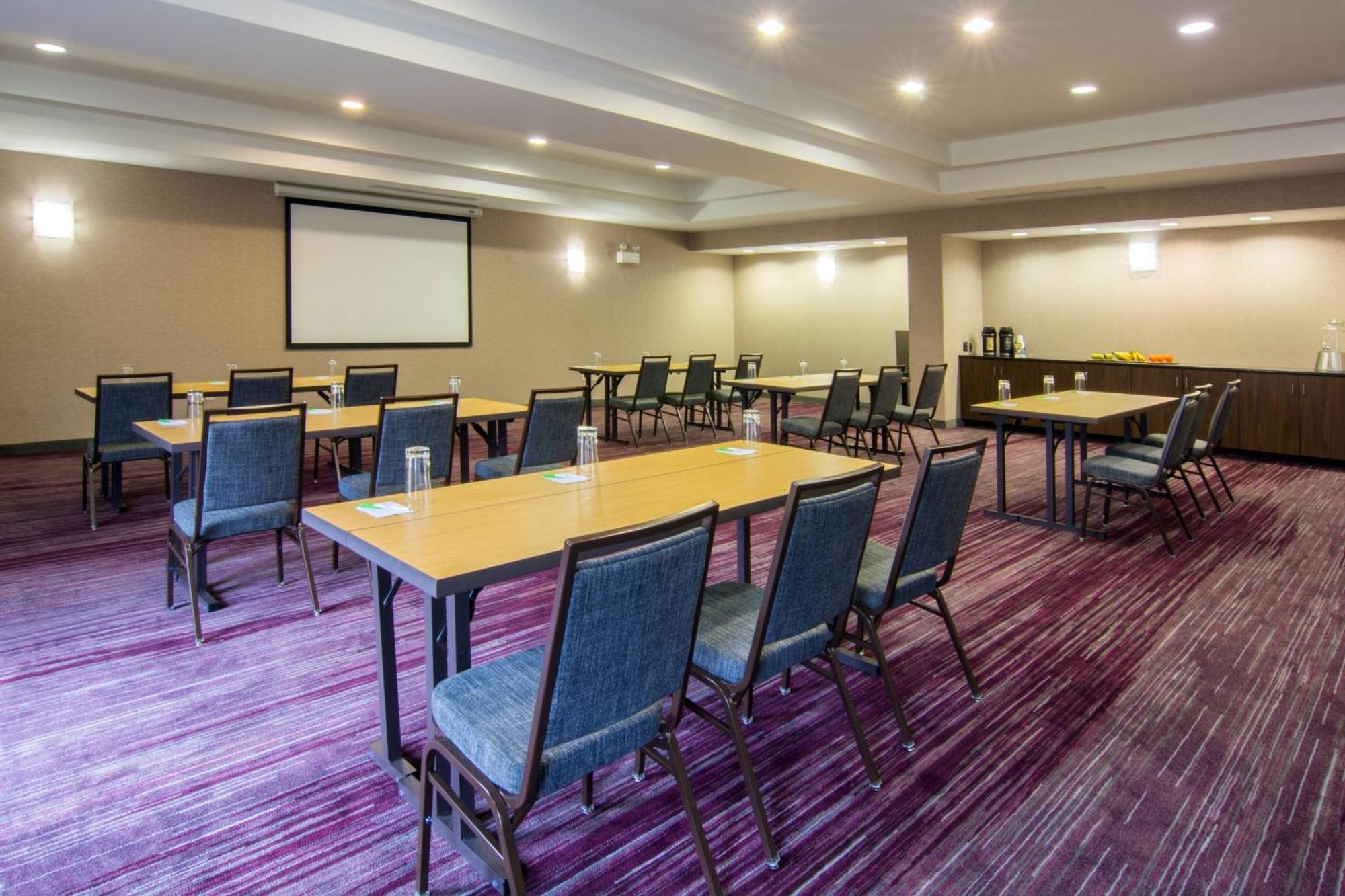 Courtyard By Marriott Кларксвил Екстериор снимка